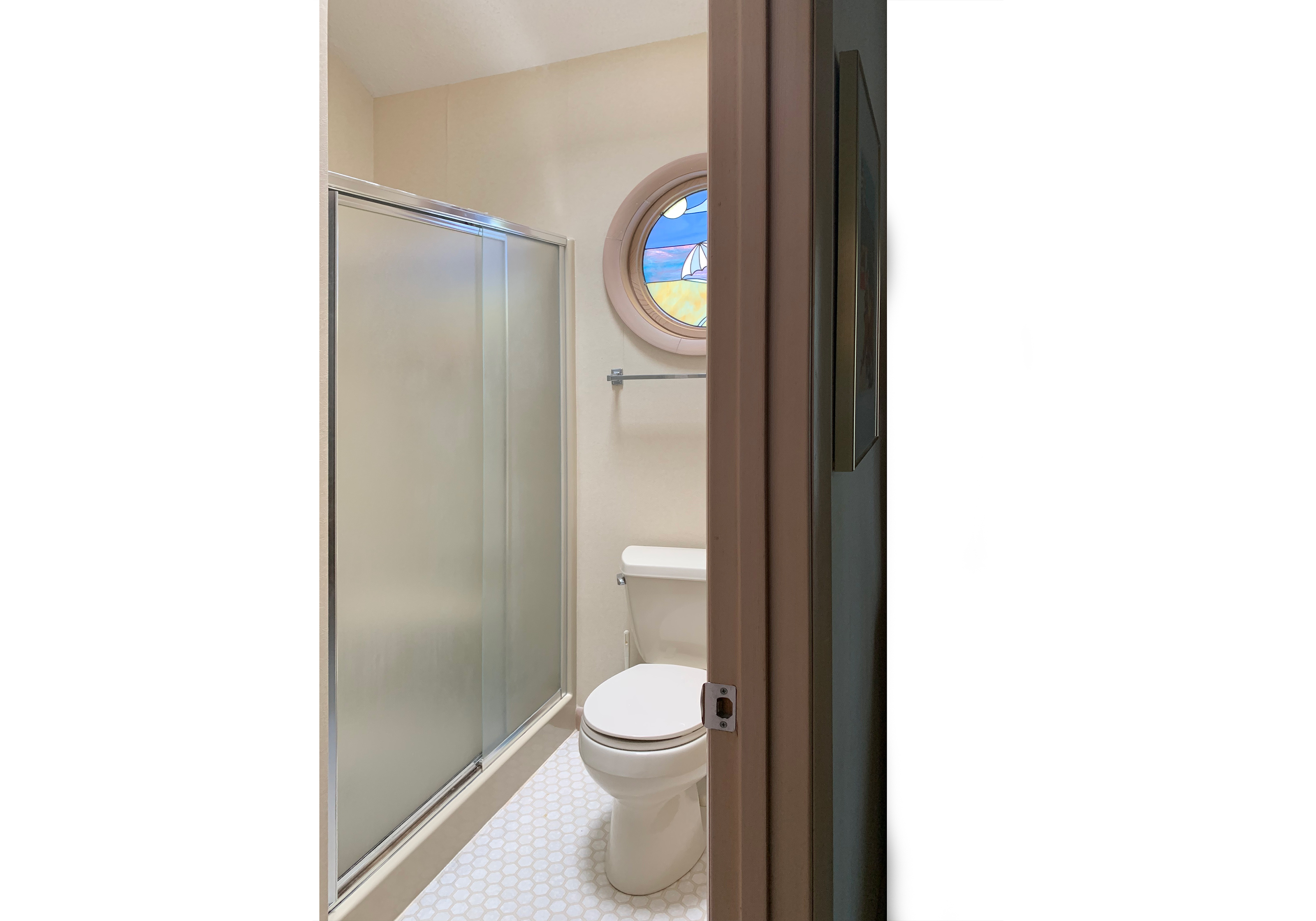 Bedroom 1 Ensuite Bath Shower